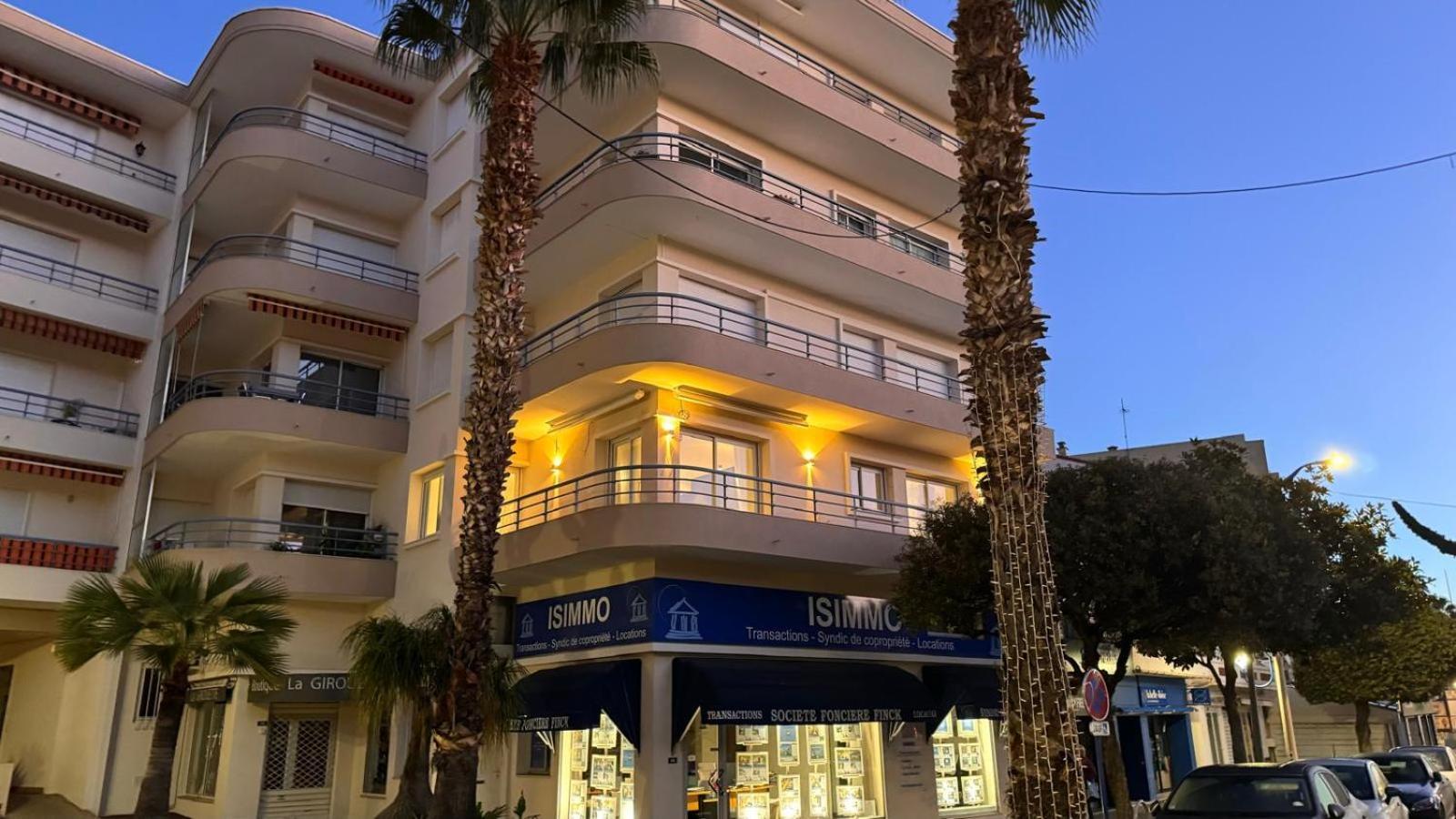 Appartement Luxueux Plein Centre De Cavalaire A 2Mn De La Plage Dış mekan fotoğraf