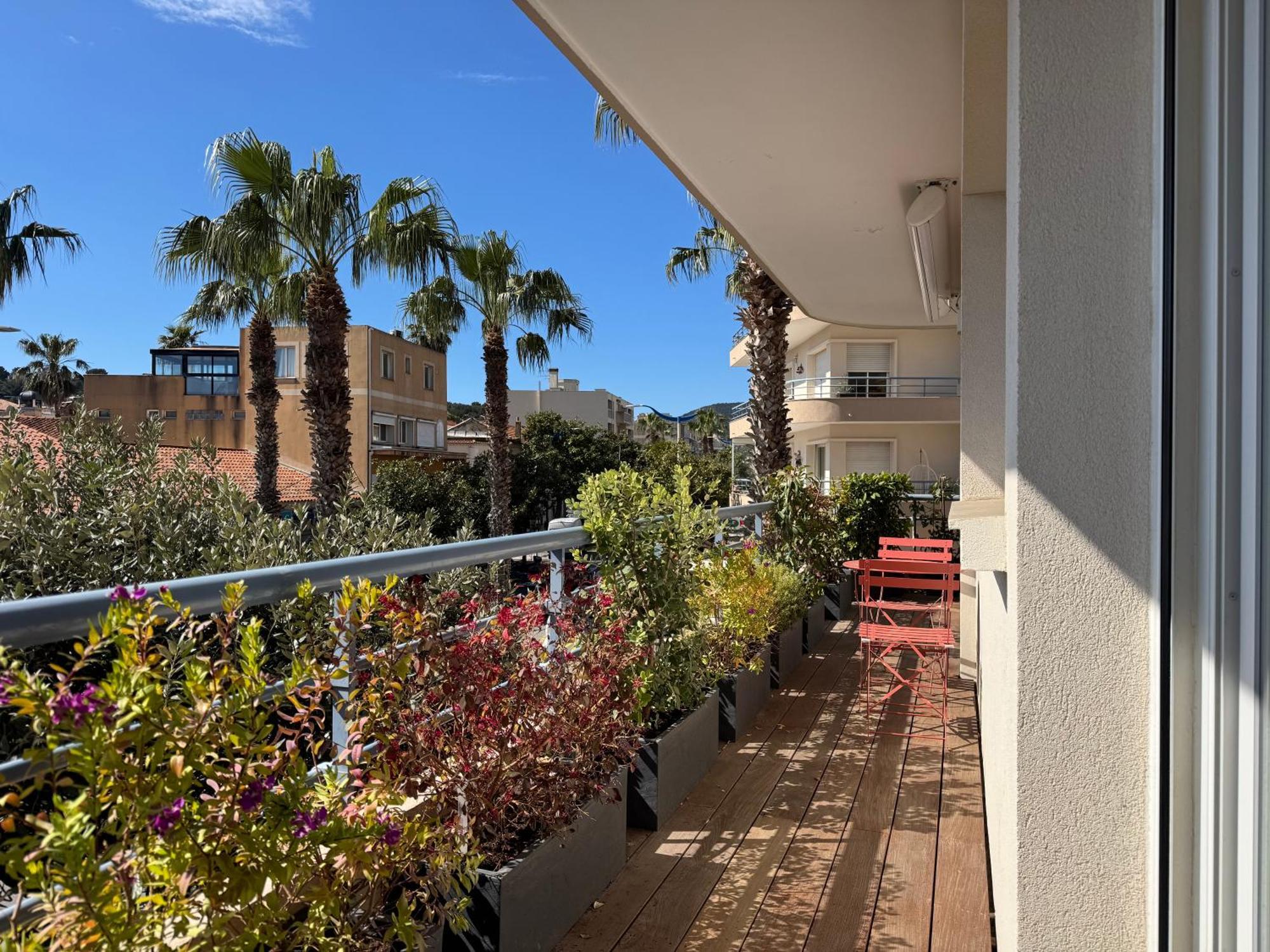Appartement Luxueux Plein Centre De Cavalaire A 2Mn De La Plage Dış mekan fotoğraf